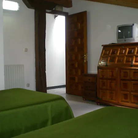 Hotel Puerta Romeros Burgo