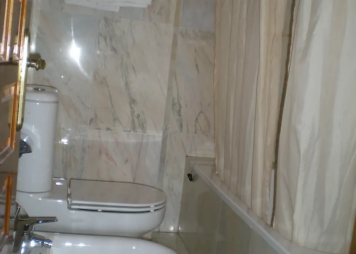 Puerta Romeros 2* Burgo