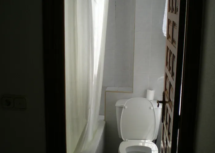 Hotel Puerta Romeros