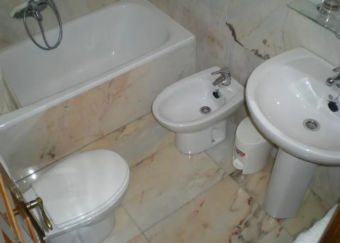 Hotel Puerta Romeros