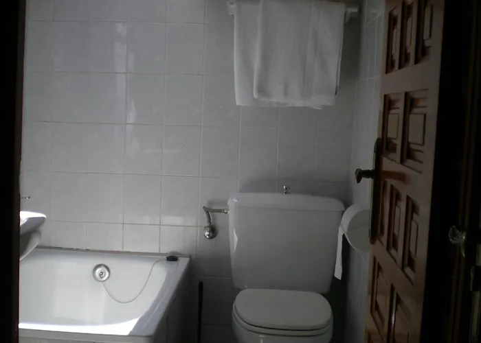 Hotel Puerta Romeros